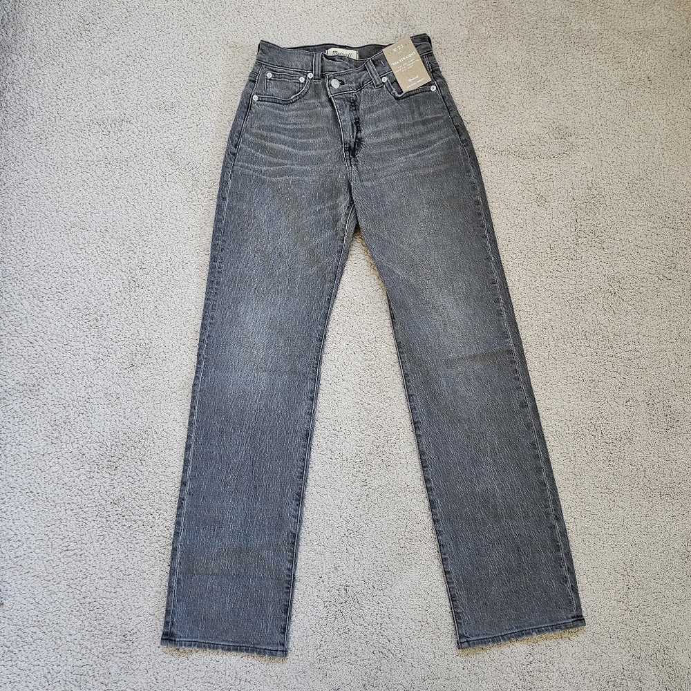 Madewell 90s Straight Jean in Burwick Wash: Cross-Tab Edition - Picture 6 of 11